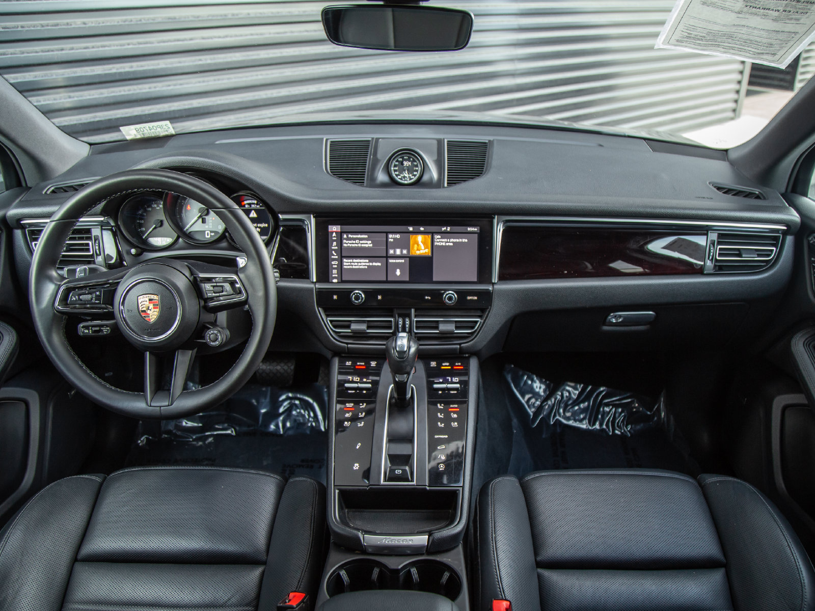 Certified 2024 Porsche Macan S AWD/4WD image 20