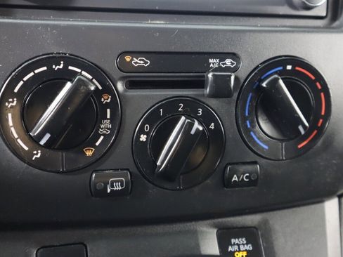 Used 2017 Nissan NV200 SV w/ Technology Package image 19
