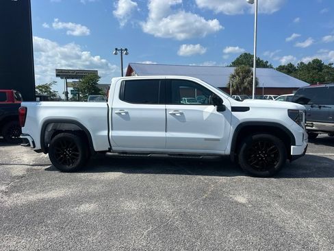 Used 2023 GMC Sierra 1500 Elevation AWD/4WD image 2