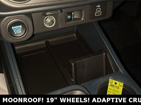 New 2026 Ford Maverick Lobo image 18