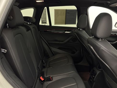Used 2018 BMW X1 xDrive28i AWD/4WD image 33