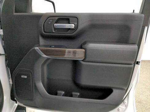 Used 2020 Chevrolet Silverado 1500 RST AWD/4WD image 30