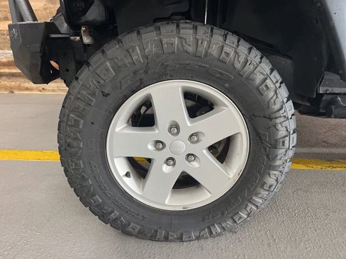 Used 2017 Jeep Wrangler Unlimited Sport w/ Quick Order Package 24S image 6