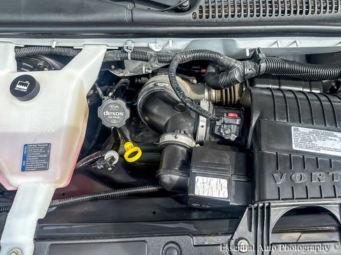 Used 2018 Chevrolet Express 3500 w/ Power Convenience Package image 22