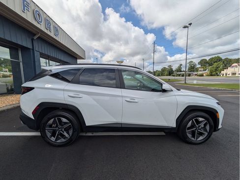 Used 2025 Hyundai Tucson SEL FWD image 4