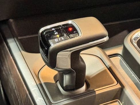 New 2026 GMC Sierra 1500 SLT w/ SLT Premium Plus Package image 29