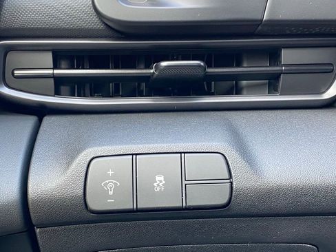 New 2026 Hyundai Elantra Sport FWD image 10