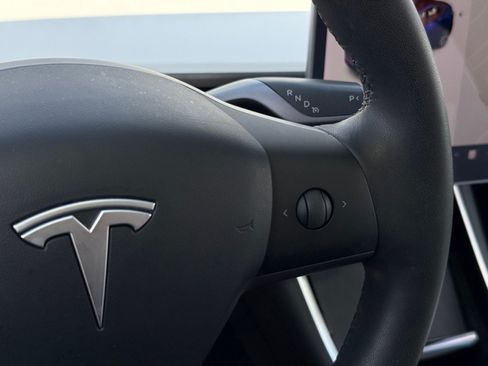 Used 2020 Tesla Model Y Long Range AWD/4WD image 18