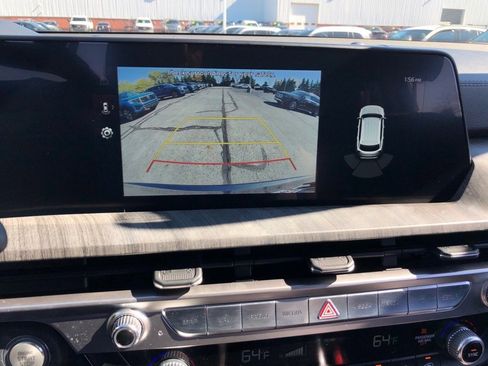 Used 2024 Kia Telluride EX w/ EX Captain's Chair Package FWD image 27