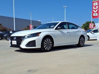 Used 2025 Nissan Altima 2.5 SV FWD video 1