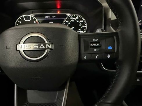 Certified 2025 Nissan Rogue SV AWD/4WD image 16
