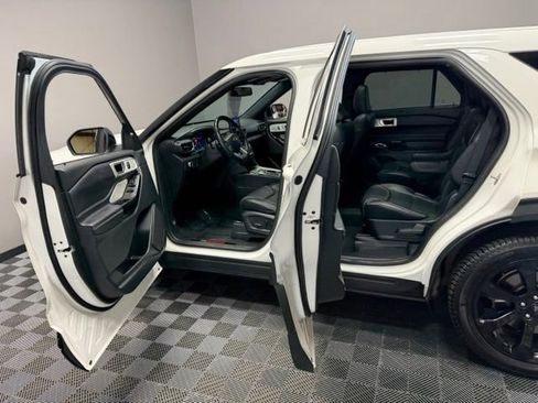 Used 2021 Ford Explorer ST w/ Equipment Group 401A AWD/4WD image 12