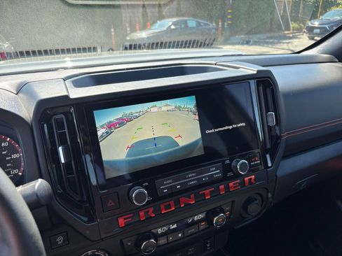 Used 2026 Nissan Frontier PRO-4X AWD/4WD image 19
