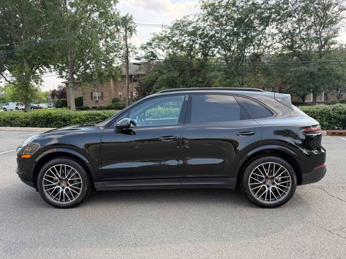 Used 2019 Porsche Cayenne S AWD/4WD image 4