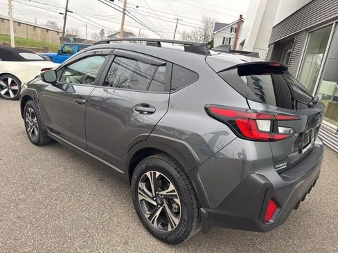 Used 2024 Subaru Crosstrek 2.0i Premium image 8