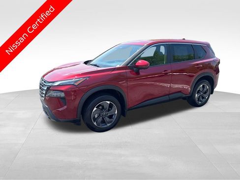 Used 2025 Nissan Rogue SV FWD image 2
