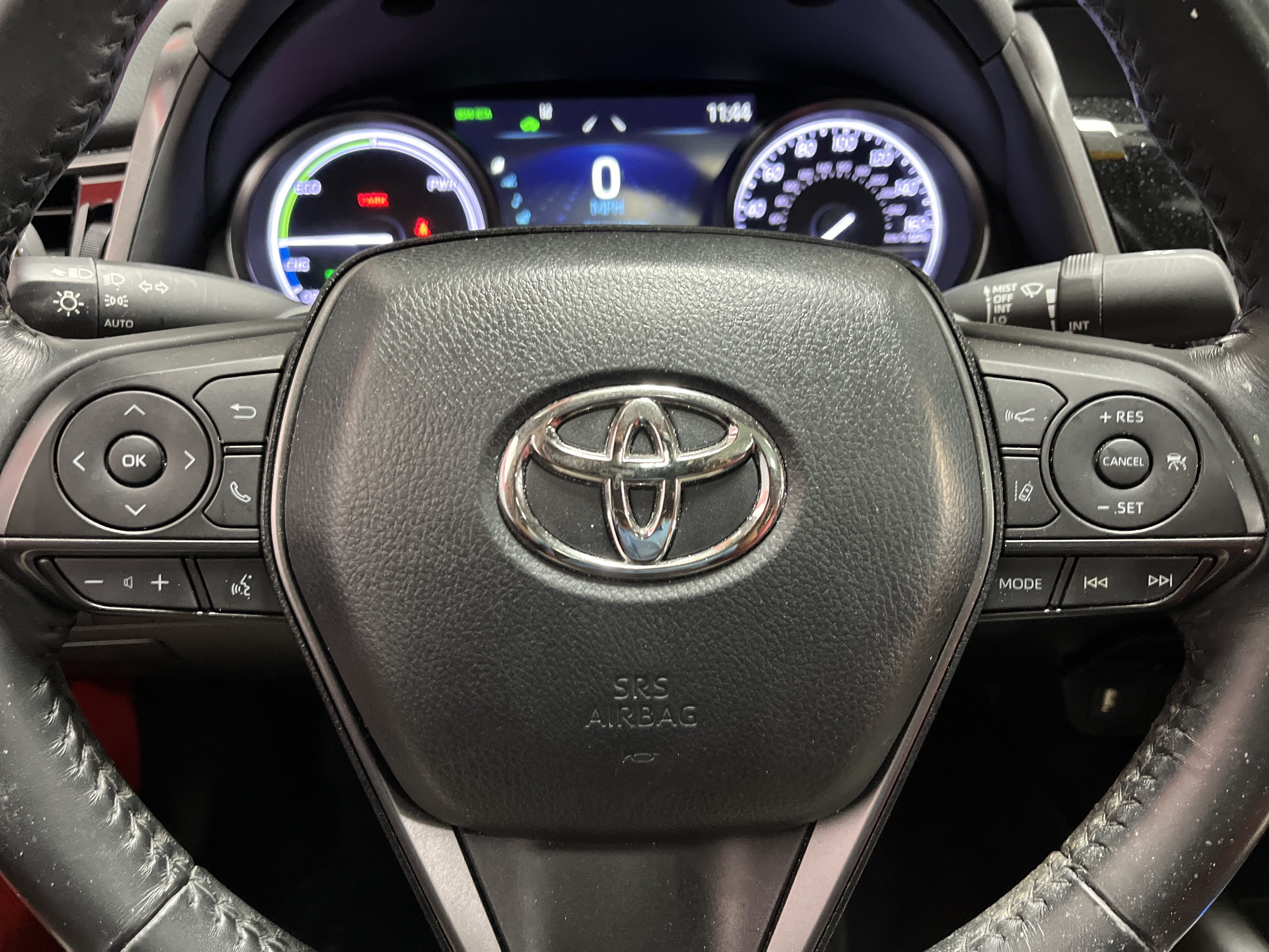 Used 2022 Toyota Camry XSE FWD image 8
