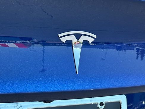 Used 2023 Tesla Model 3 Standard Range RWD image 31