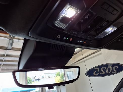 Used 2025 GMC Sierra 1500 AT4X AWD/4WD image 21