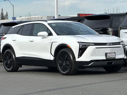 Used 2026 Chevrolet Blazer EV LT image 2