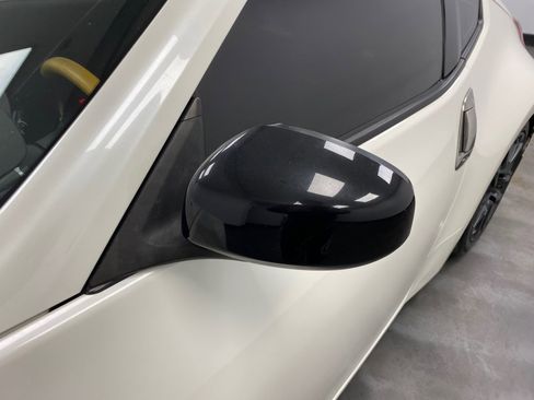 Used 2019 Nissan 370Z Coupe w/ Z34 Heritage Edition - White image 10