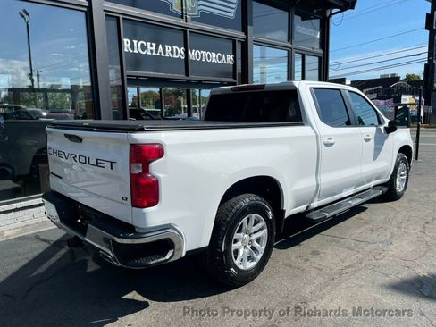 Used 2022 Chevrolet Silverado 1500 LT w/ Z71 Off-Road Package image 3