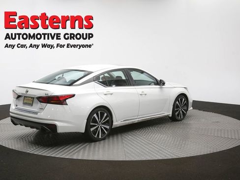 Used 2022 Nissan Altima 2.0 SR FWD image 42