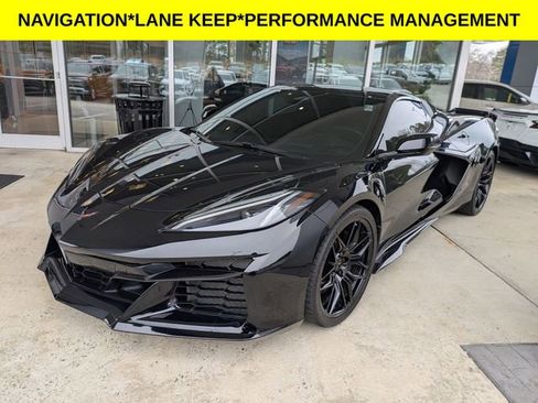 Used 2025 Chevrolet Corvette Z06 image 5