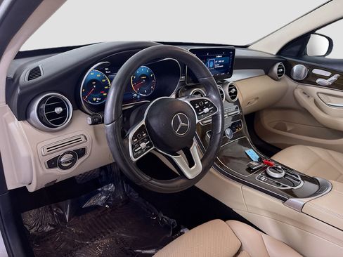 Used 2020 Mercedes-Benz C 300 Sedan w/ Premium Package image 23