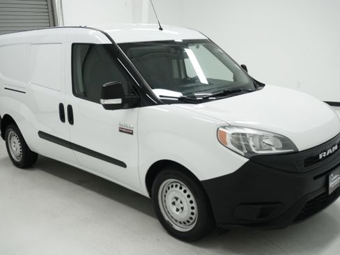 Used 2019 RAM ProMaster City Tradesman FWD image 3