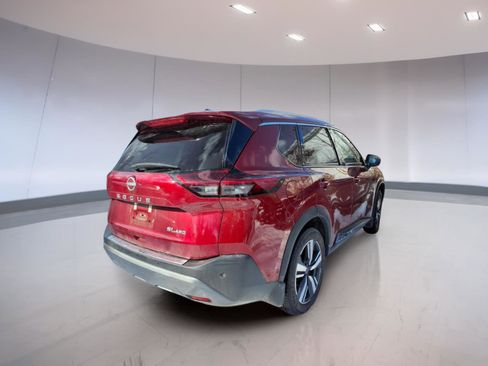 Used 2023 Nissan Rogue SL w/ SL Premium Package image 4