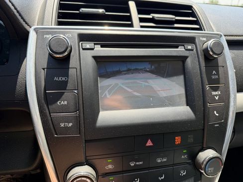 Used 2016 Toyota Camry SE FWD image 32