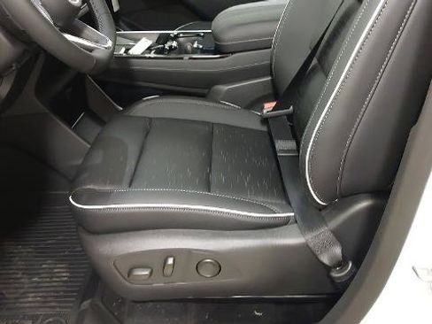 New 2026 Buick Enclave Sport Touring w/ Power Package image 22