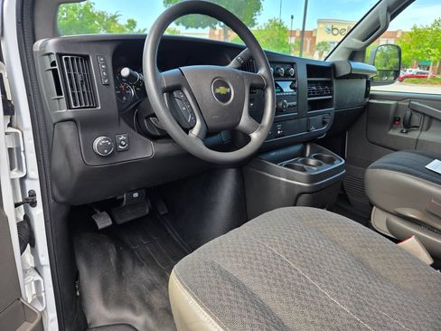 Certified 2025 Chevrolet Express 2500 w/ Driver Convenience Package RWD image 12