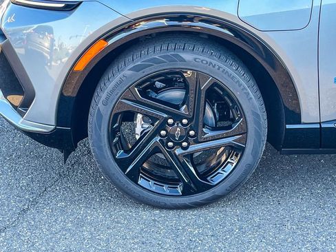 New 2026 Chevrolet Equinox EV RS image 9