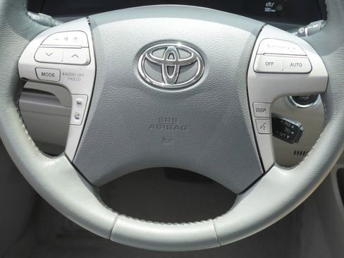 Used 2007 Toyota Camry XLE FWD image 25