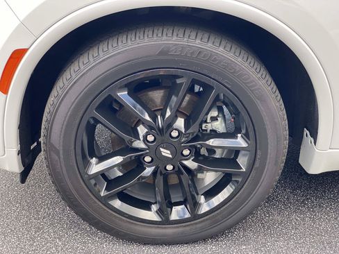 Used 2024 Dodge Durango GT RWD image 13