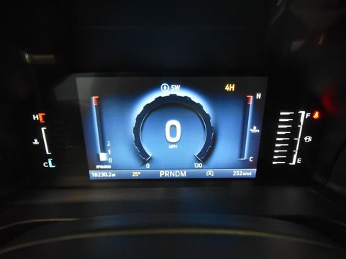 Used 2024 Ford Ranger XLT w/ Trailer Tow Package image 9