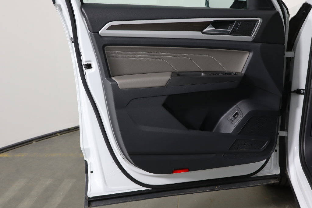 Used 2023 Volkswagen Atlas SE AWD/4WD image 19