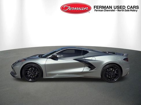 Used 2022 Chevrolet Corvette Stingray Preferred Cpe w/ Z51 Performance Package RWD image 11