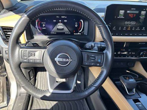 Used 2023 Nissan Rogue Platinum w/ Platinum Premium Package AWD/4WD image 16