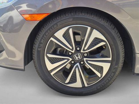 Used 2018 Honda Civic EX-L image 15