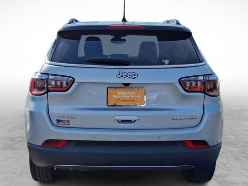Used 2024 Jeep Compass Limited image 4