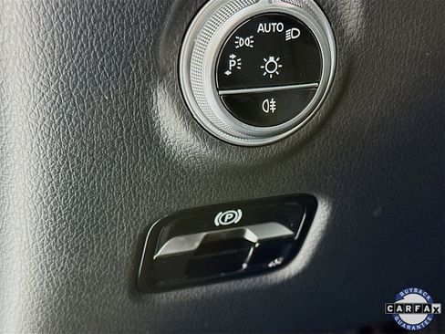 Certified 2025 Mercedes-Benz C 300 Sedan image 11