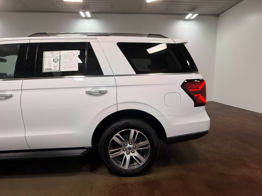 Used 2024 Ford Expedition Limited AWD/4WD image 36