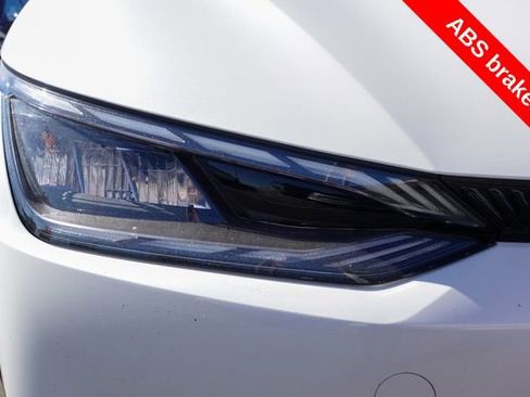 Used 2022 Kia EV6 Light image 5