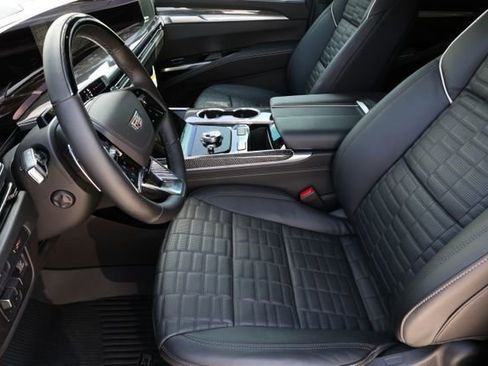 Certified 2025 Cadillac Escalade V w/ LPO, ONYX Package image 11