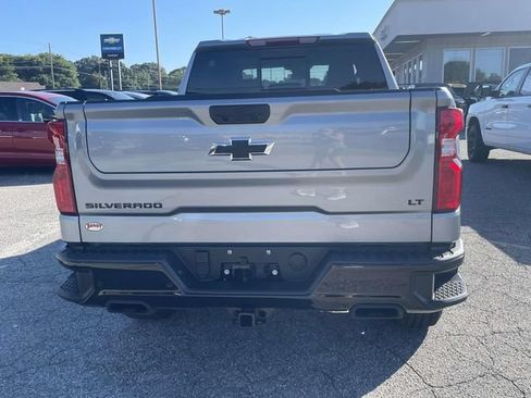 Used 2026 Chevrolet Silverado 1500 LT Trail Boss w/ LT Trail Boss Premium Package AWD/4WD image 5