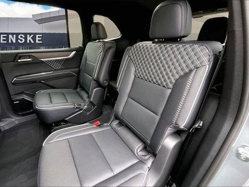 New 2026 GMC Acadia Denali w/ Super Cruise Package image 11