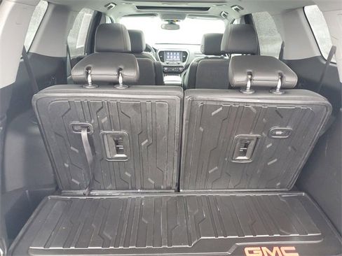 Used 2023 GMC Acadia AT4 w/ Technology Package image 7